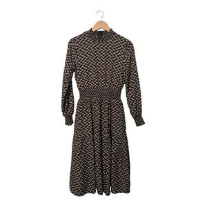 Donna Bella Midi Dress Women's Size Small Modest Long Sleeves Smocked Floral